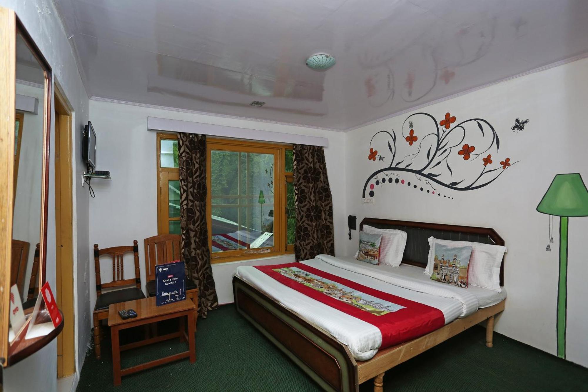 Oyo Flagship Hotel Palace Pahalgam Exterior photo
