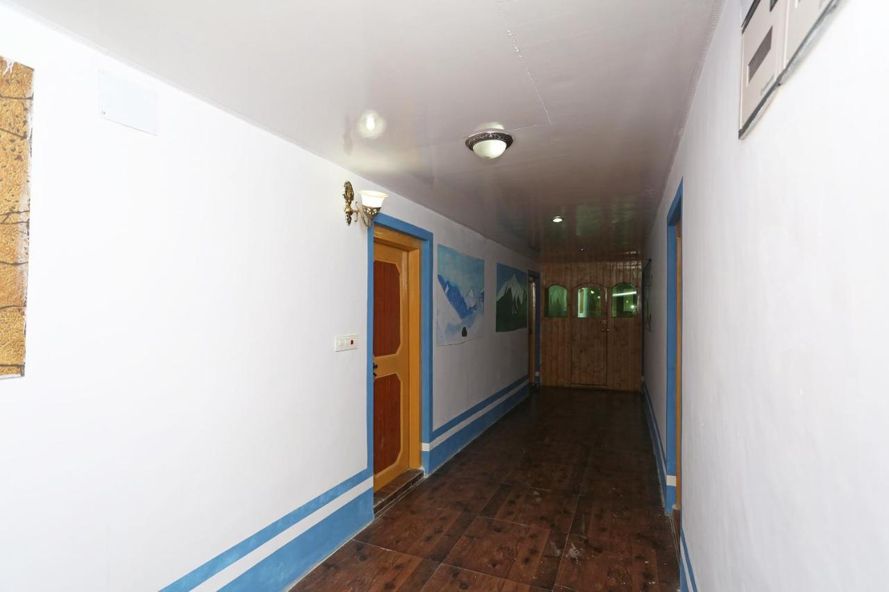 Oyo Flagship Hotel Palace Pahalgam Exterior photo